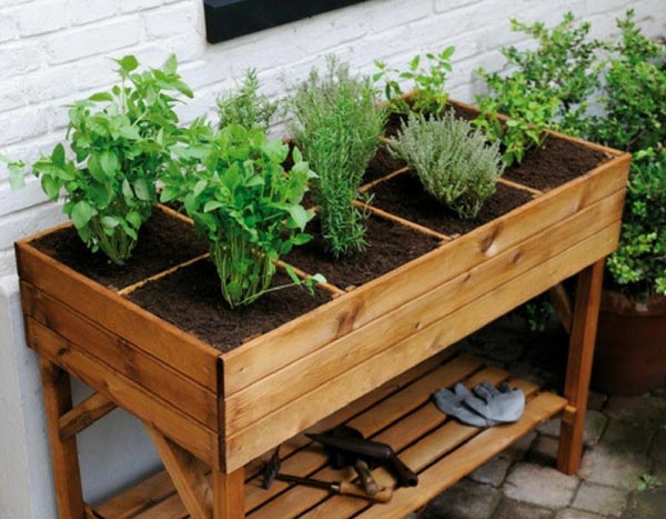 Ich benötige den vollständigen Text, den Sie übersetzen möchten, um meine Aufgabe als professioneller Übersetzer für botanische und gartenbauliche Inhalte zu erfüllen. Sie haben nur den Titel "Potagers surélevés : pourquoi, comment les construire ?" bereitgestellt.

Um eine qualitativ hochwertige Übersetzung ins Deutsche zu erstellen, die für das WordPress-Blog von promessedefleurs.com geeignet ist, benötige ich:

1. Den vollständigen Artikeltext in Französisch
2. Eventuelle HTML-Tags oder Shortcodes, die im Text enthalten sind
3. Den Kontext und die Struktur des Artikels

Könnten Sie bitte den gesamten Artikeltext zur Verfügung stellen? Sobald ich den vollständigen Inhalt habe, kann ich eine professionelle Übersetzung erstellen, die:

- Alle botanischen Fachbegriffe korrekt behandelt
- HTML-Tags und Shortcodes intakt lässt
- Den Ton und Stil des Originaltextes beibehält
- Für deutschsprachige Gartenliebhaber und Hobbygärtner optimiert ist

Ich stehe bereit, sofort mit der Übersetzung zu beginnen, sobald ich den vollständigen Text erhalte.