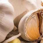 Knoblauchjauche/-sud: Rezept und Anwendung im Garten