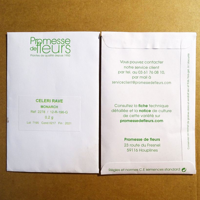 Beispiel eines Exemplars von Knollensellerie Monarch die Tüte mit 50 Samen ungefähr wie geliefert