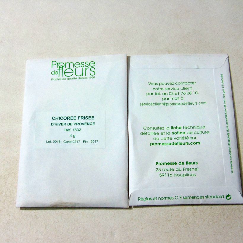Beispiel eines Exemplars von Endivie d'Hiver de Provence die Tüte mit 2500 Samen ungefähr (4g) wie geliefert
